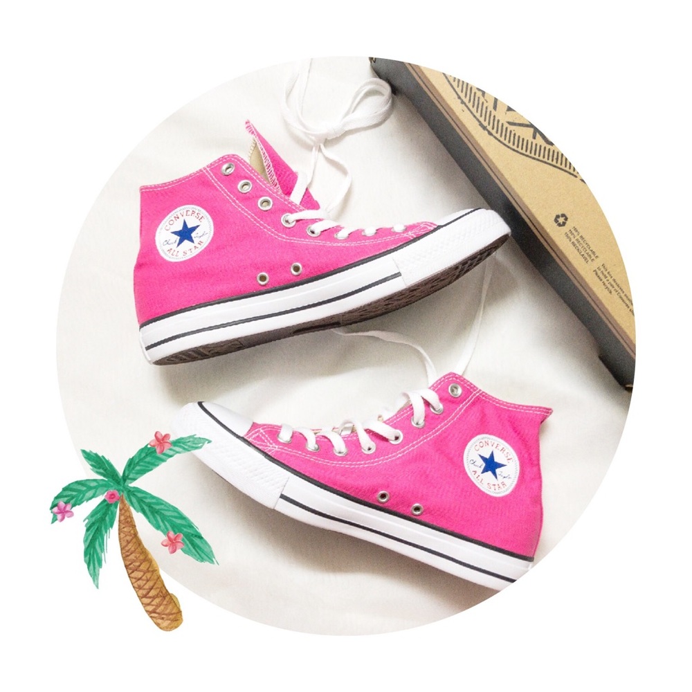 💠SOLD💠 Converse High top in Pink White